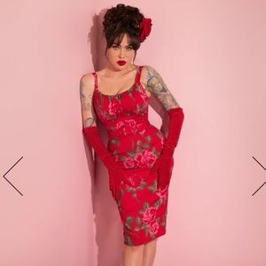 Vixen By Micheline Pitt Size Small Vintage Red Rose Print